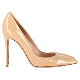 Gianvito Rossi- Gianvito Rossi Pointed Pumps in Nude Patent Leather-Brown,Flesh