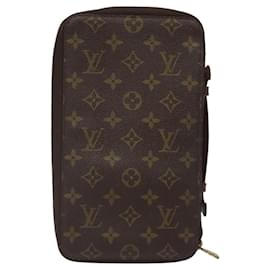 Louis Vuitton-LOUIS VUITTON Monogram Poche Escapade Travel Case M60113 LV Auth 119067-Monogram