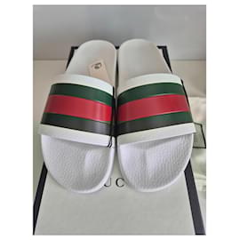 Gucci-Chinelos Gucci Pursuit Branco-Branco