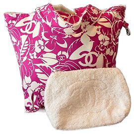 Bolsa Chanel Coco Beach 2021 reversível rosa de algodão com pochette Rosa