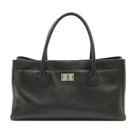 Bolsa tote da linha executiva Chanel 2.55 Preto
