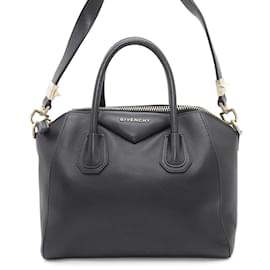 Givenchy-Givenchy Antigona Leather Handbag-Black