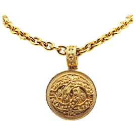 Chanel-Chanel Gold Gold Plated CC Round Pendant Necklace-Golden