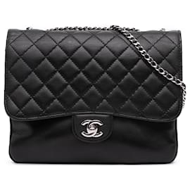 Chanel-Chanel Black Medium Quilted Lambskin Clams Pocket Accordion Flap-Black