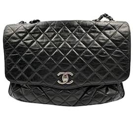 Chanel-Chanel Black Calfskin Shoulder Bag-Black