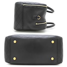 Yves Saint Laurent-Yves Saint Laurent Lambskin Handbag-Black