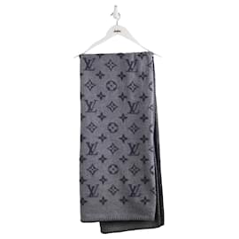 Louis Vuitton-Plaid-Grey
