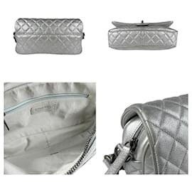 Chanel-Chanel Silver Leather Shoulder Bag-Silvery