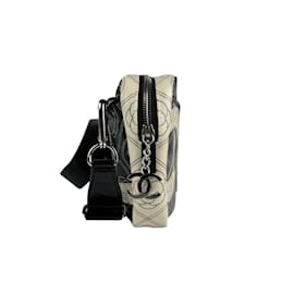 Chanel-Chanel Camellia Leather Shoulder Bag-Black,Cream