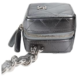Chanel-CHANEL Matelasse Chain Shoulder Bag Lamb Skin Silver CC Auth MX038AM-Silvery