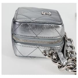 Chanel-CHANEL Matelasse Chain Shoulder Bag Lamb Skin Silver CC Auth MX038AM-Silvery