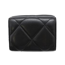 Chanel-Chanel Tri-fold Wallet in Black Lambskin-Black