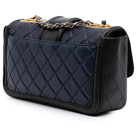 Chanel-Chanel Blue Medium Bicolor Quilted Lambskin Elegant CC Flap-Blue,Dark blue