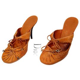 Christian Dior Mules en cuir camel Dior 2006 Camel