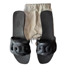 Mules Hermès Aloha Pretas Preto