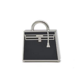 Hermès Pendentif Charm Kelly Curiosité Hermes Noir Argenté