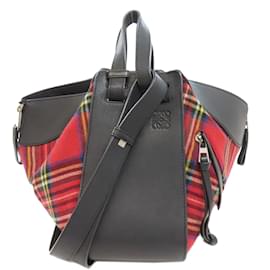 Loewe-Loewe Hammock Handbag-Black,Red