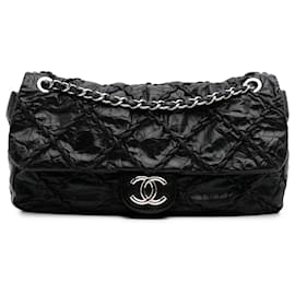 Chanel-Chanel Black Jumbo Quilted Calfskin Ultra Stitch Flap-Black