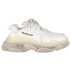 Balenciaga-Balenciaga Triple S Sneakers in White Polyester-White