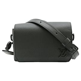 Louis Vuitton-Louis Vuitton Fastline Wearable Wallet Black Leather-Black