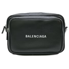 Balenciaga-Balenciaga Leather Shoulder Bag Everyday Black-Black