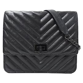 Chanel-Chanel Lambskin V-Stitch Shoulder Bag-Black