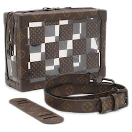 Louis Vuitton-Bolsa de Ombro Slim Soft Trunk Monogram da Louis Vuitton-Monograma