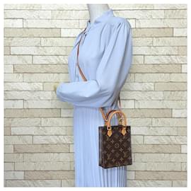 Louis Vuitton-Bolsa de Ombro Monogram Petite Sac Plat Louis Vuitton-Marrom,Monograma