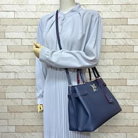 Louis Vuitton-Bolsa de Ombro Lock Me Day da Louis Vuitton-Vermelho,Azul marinho