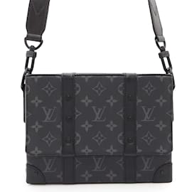 Louis Vuitton-Bolsa de Ombro Monogram Eclipse Louis Vuitton-Preto