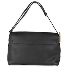 Louis Vuitton-Mensageiro Low Key em couro de bezerro granulado preto Louis Vuitton-Preto