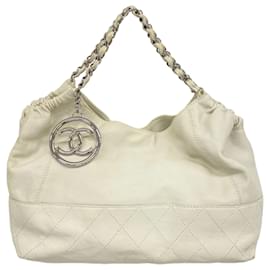 Chanel-Chanel White Leather Shoulder Bag-White