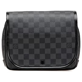 Louis Vuitton-Poche de kit de toalete suspensa Damier Graphite preta Louis Vuitton-Preto