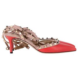 Sapatos Rockstud Valentino Garavani em couro vermelho Vermelho