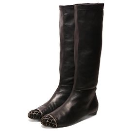 Botas de passarela incríveis da Chanel Preto