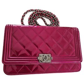 Chanel Wallet on chain BOY Pink