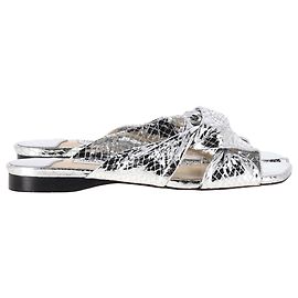 Jimmy Choo Narisa Candy Wrap Flats in pelle argentata Argento Metallico