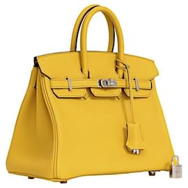 Hermès-Sac à main Hermes Birkin 25 en cuir Swift-Jaune