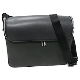 Louis Vuitton-Sac à épaule Louis Vuitton Taiga-Gris