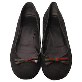 Incríveis sapatilhas de couro Gucci Preto