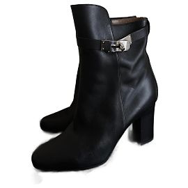 Hermès Saint Germain Ankle Boots for Women in Very Good Condition Other