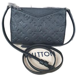 Louis Vuitton Uniforme Pallas BB Nero