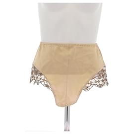 Louis Vuitton Shorty de seda Camello