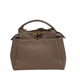 Fendi-Fendi Mini Peekaboo Shoulder Bag-Pink