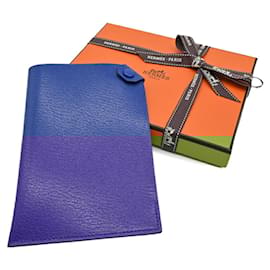 Hermès-Porte-passeport Hermes Tarmac PM en cuir chèvre bleu-Bleu