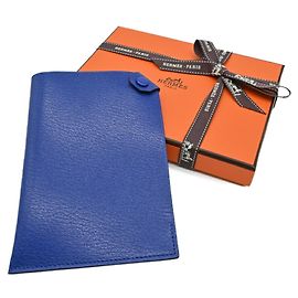 Hermès Hermes Tarmac PM Passport Case in Blue Chevre Leather Blue