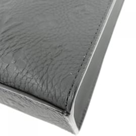 Louis Vuitton-Sac Plat en Taurillon Monogram Louis Vuitton-Noir