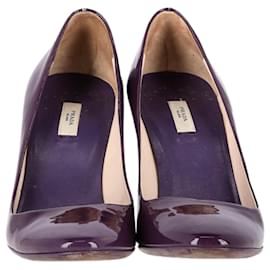 Prada-Prada Round-Toe Pumps in Purple Patent Leather-Purple