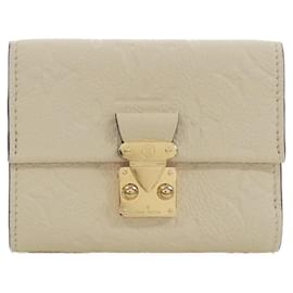 Louis Vuitton-Carteira Metis Compact Monograma Empreinte Louis Vuitton-Outro