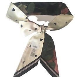 Presente para ele Burberry. Me dê ofertas! Multicor